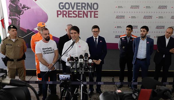 Secretário reforçou que a SES-MG atuará em outras frentes para garantir o acesso à saúde aos foliões Secretário reforçou que a SES-MG atuará em outras frentes para garantir o acesso à saúde aos foliões